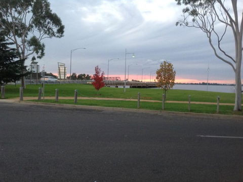 Lake View Motel - Accommodation Australia 7