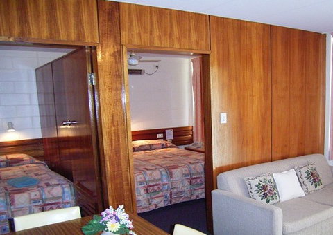 Motel Carnarvon - Accommodation Australia 1