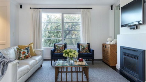 The Summer House - Accommodation Australia 5