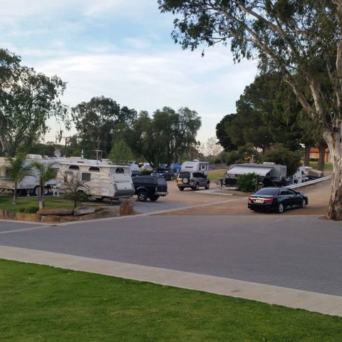 Avoca Dell Caravan Park - Accommodation Australia 6