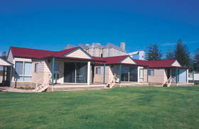 The Mac's Beachfront Villas - Accommodation Australia 0
