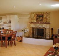Sherwood Cottages Country Retreat - Accommodation Australia