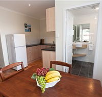 Bay 10 Accommodation - Local Tourism