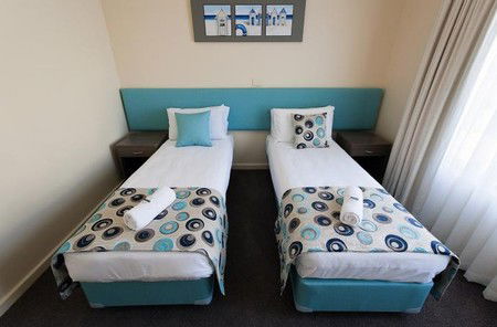 Marina Hotel And Apartments - Local Tourism 3