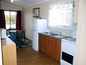 Seabreeze Accommodation - Accommodation Australia 3