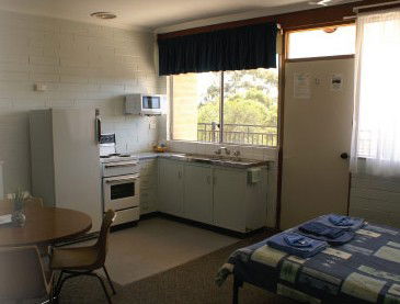 Nunyara Holiday Units - Australia Shopping 1