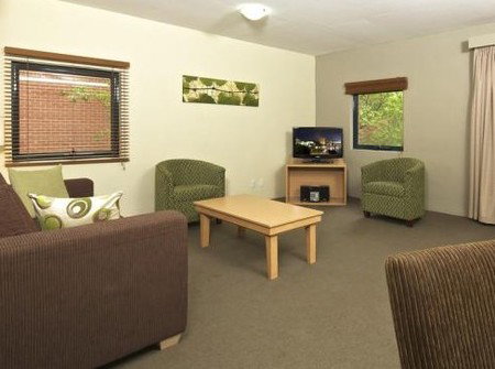 BreakFree Adelaide - Local Tourism 1