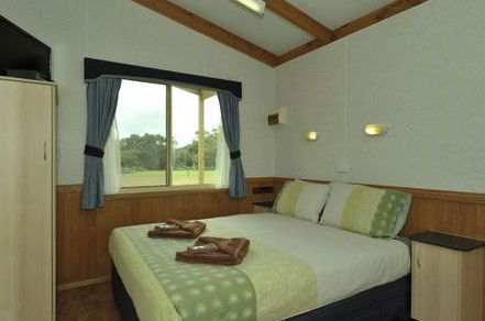 Western KI Caravan Park Cabins - Accommodation Australia 4