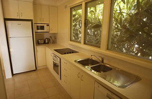 Ava Holiday Beach House - Local Tourism 1