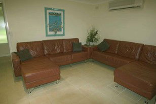 Ava Holiday Beach House - Local Tourism 4