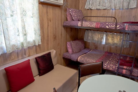 Moonta Bay Road Cabins And Cottages - Australia Shopping 4