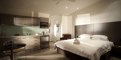 Longview Vineyard Apartments - Local Tourism 0