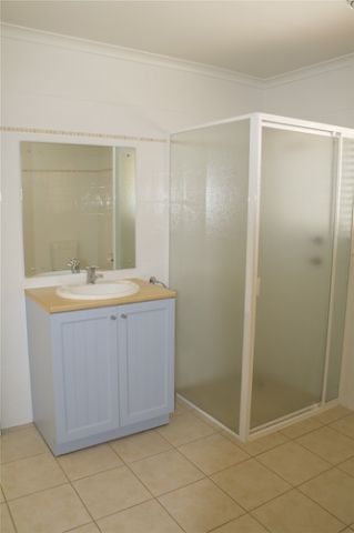 Coffin Bay Escape - Australia Shopping 6