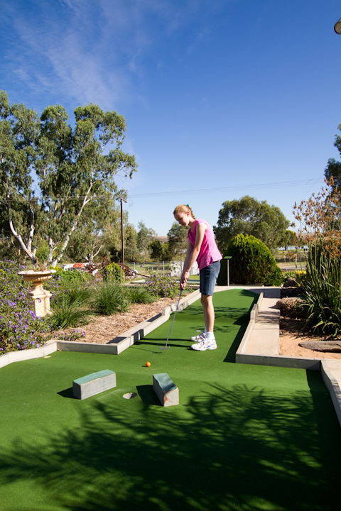 Avoca Dell Caravan Park - Accommodation Australia 2