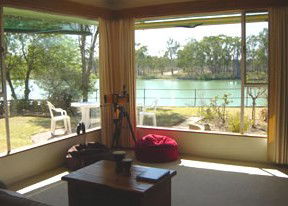 Riverfront Retreat - Local Tourism 1