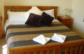 Riverfront Retreat - Local Tourism 4