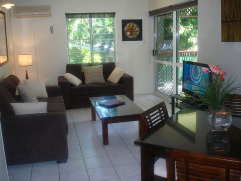 The Port Douglas Queenslander - Local Tourism 1