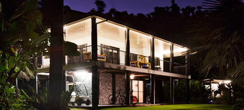 Misty Mountains Tropical Rainforest Romantic Retreat - Accommodation Australia 9