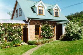 Conmel Cottage - Accommodation Australia 0