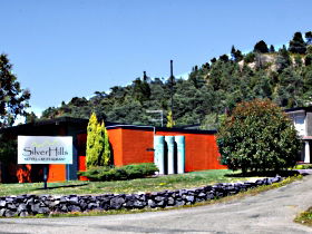 Silver Hills Motel - Accommodation Australia 0