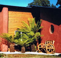 Whispering Spirit Holiday Cottages and Miniature Pony Stud - Accommodation Australia