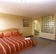 Lighthouse Hotel - Accommodation Australia