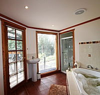 Love Grove Guest House - Local Tourism