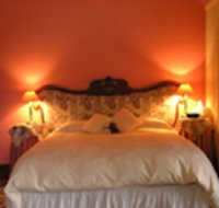 Cow 'n' Calf Art Gallery Unit - Accommodation Australia