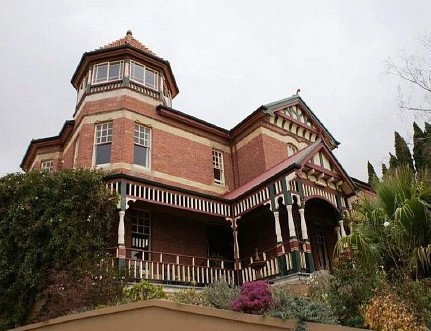 Werndee - Local Tourism 1