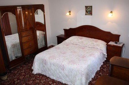 Mayfair Motel On Cavell - Local Tourism 1