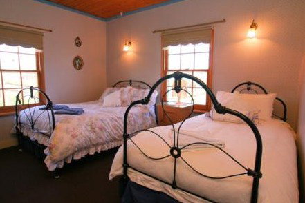 Wilmot Arms Inn - Bed n Breakfasts 3