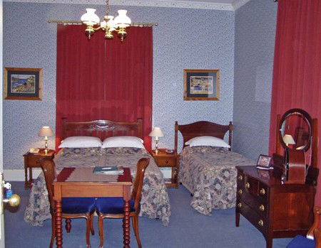 Glen Osborne House - Accommodation Australia 3