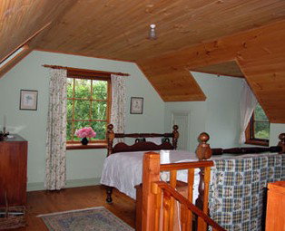 Conmel Cottage - Accommodation Australia 3