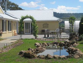 Taras Richmond Farmstay - Australia Shopping 1