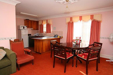 Hatchers Richmond Manor - Accommodation Australia 5