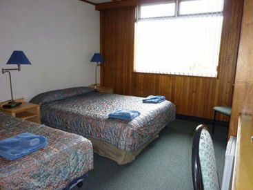 Silver Hills Motel - Accommodation Australia 1