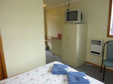 Silver Hills Motel - Accommodation Australia 2