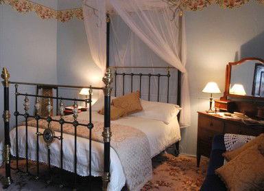 Mrs Currie's House B&B - Australia Shopping 4
