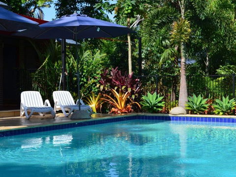 Lost Paradise - Local Tourism 3