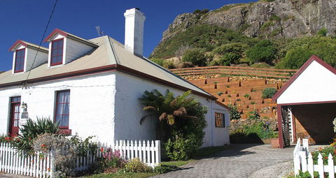 Captains Cottage - Accommodation Australia 0