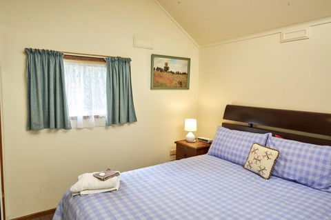 Bristol House Accommodation - Australia Shopping 0
