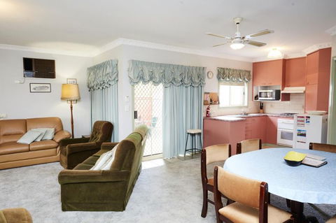 Bristol House Accommodation - Australia Shopping 4