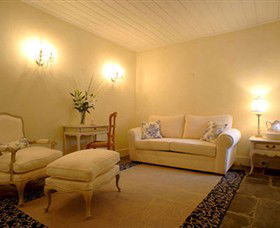 Montrose Of Ballarat - Montrose Cottage - Accommodation Australia 0