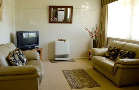 Peel Cottage - Ballarat Miners Cottages - Accommodation Australia 3