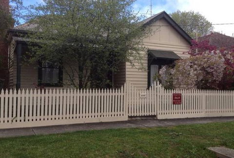 Newington House - Accommodation Australia 5
