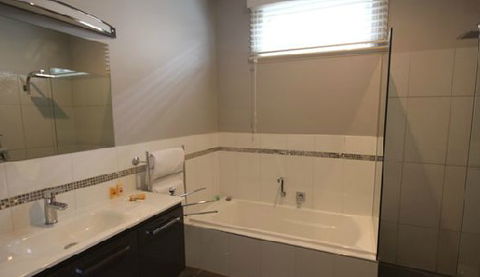 Accommodation On Lyons - Accommodation Australia 5