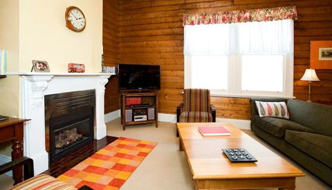 Evandale - Accommodation Australia 4