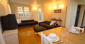 Montrose Of Ballarat - Martin Place - Accommodation Australia 3