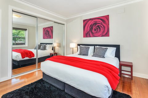 Lake Wendouree Luxury Apartments - Accommodation Australia 4
