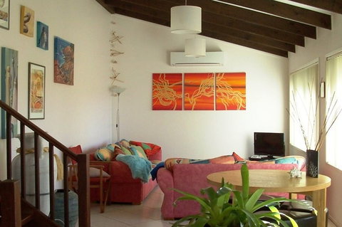 Art On Hart - Accommodation Australia 3